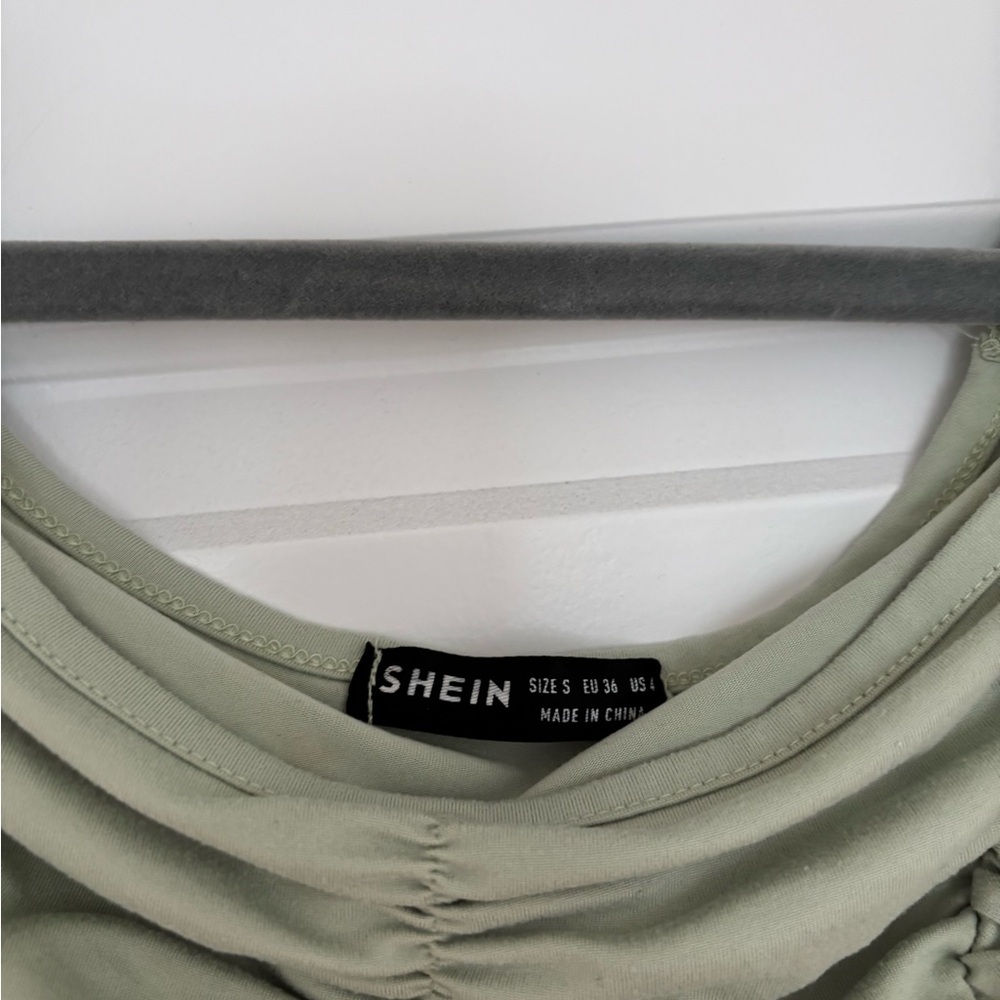 Ruched Scoop Neck Off the Shoulder Long-Sleeve Crop Top — Sage Green - Picture 5 of 8